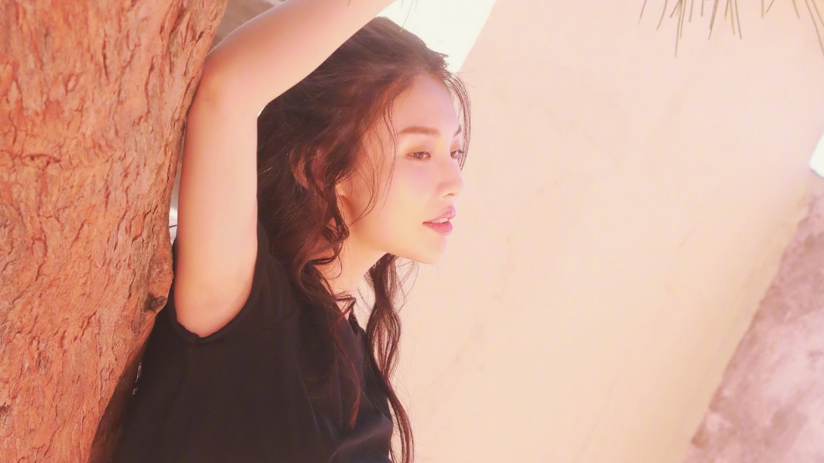 徐冬冬图片大全-美女壁纸-高清美女图片-第12图-娟娟壁纸