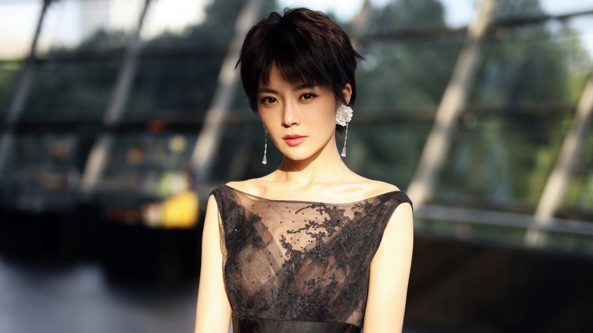 种丹妮图片大全-美女壁纸-高清美女图片-第9图-娟娟壁纸