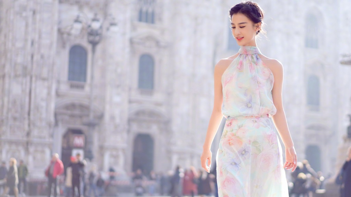 黄圣依图片-美女壁纸-高清美女图片-娟娟壁纸