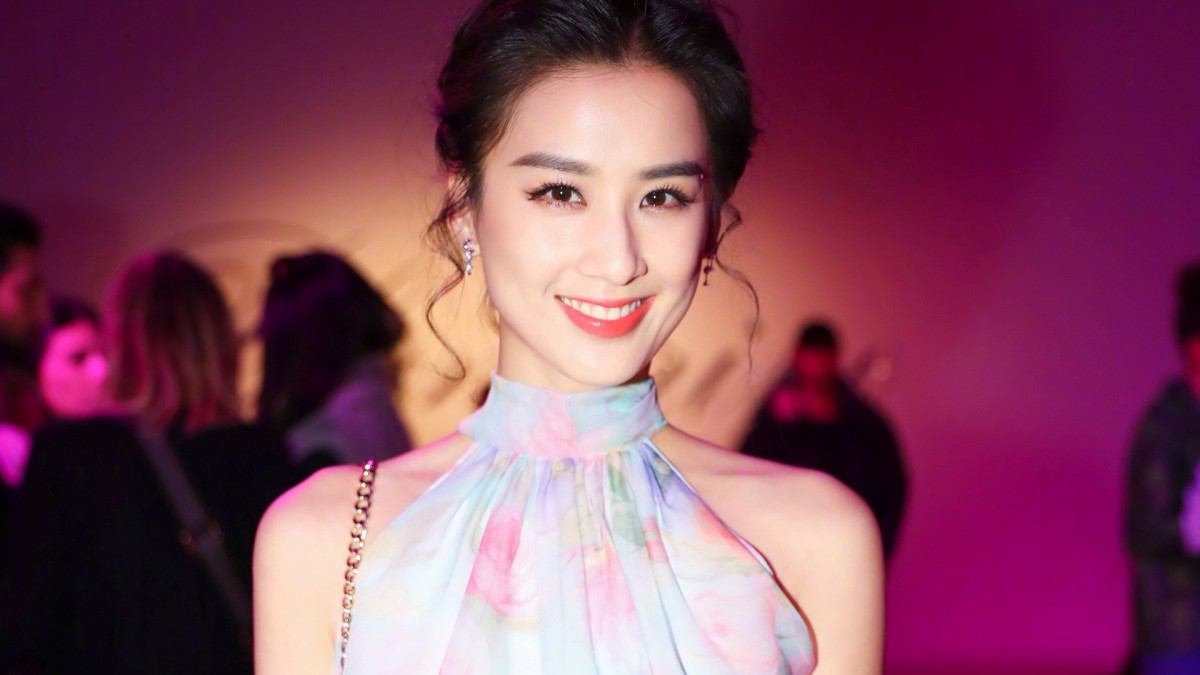 黄圣依图片-美女壁纸-高清美女图片-第12图-娟娟壁纸