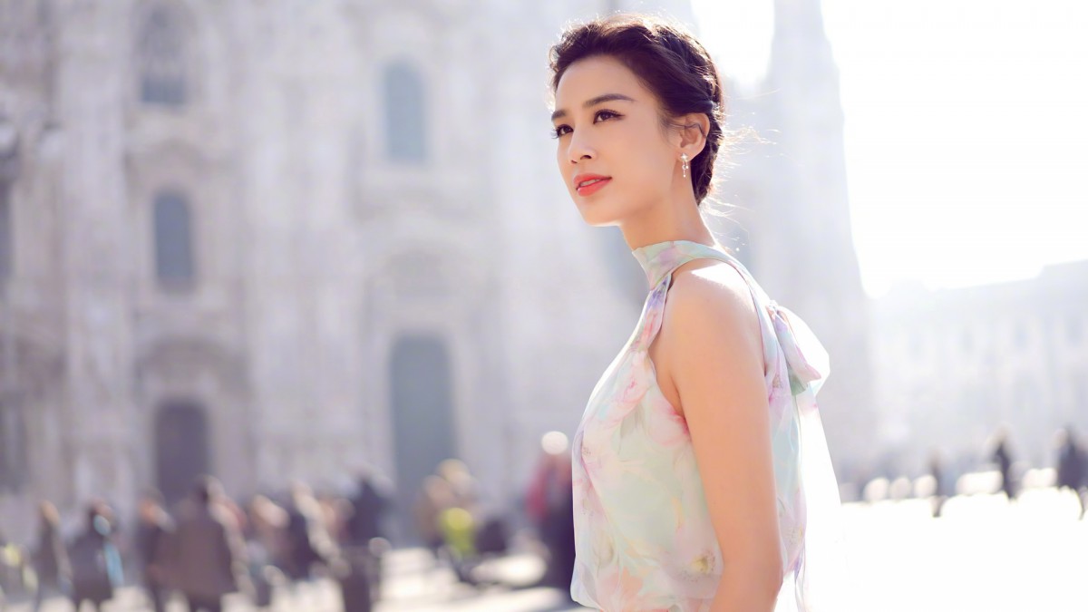 黄圣依图片-美女壁纸-高清美女图片-第3图-娟娟壁纸