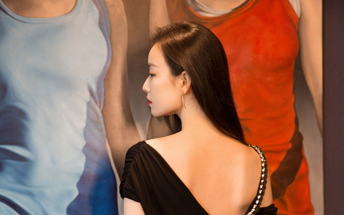 倪妮性感露背装写真图片-美女壁纸-高清美女图片-第5图-娟娟壁纸