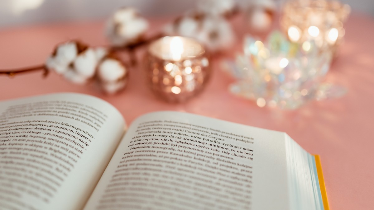 书本图片-静物壁纸-高清静物图片-娟娟壁纸