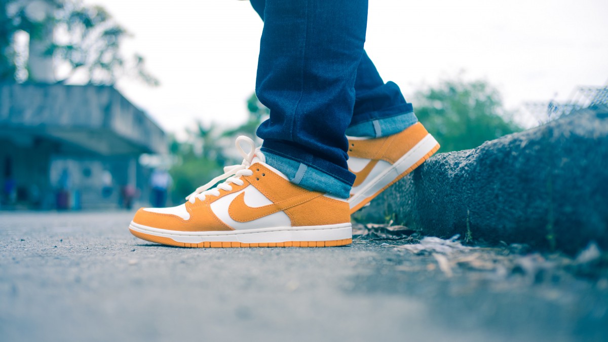 原图你的电脑分辨率(1600x1600)→生成壁纸显示:√欣赏模式全屏模式