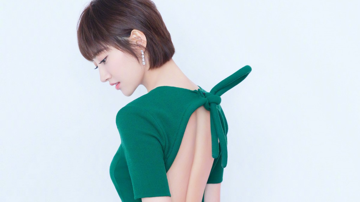 景甜仙气性感壁纸38