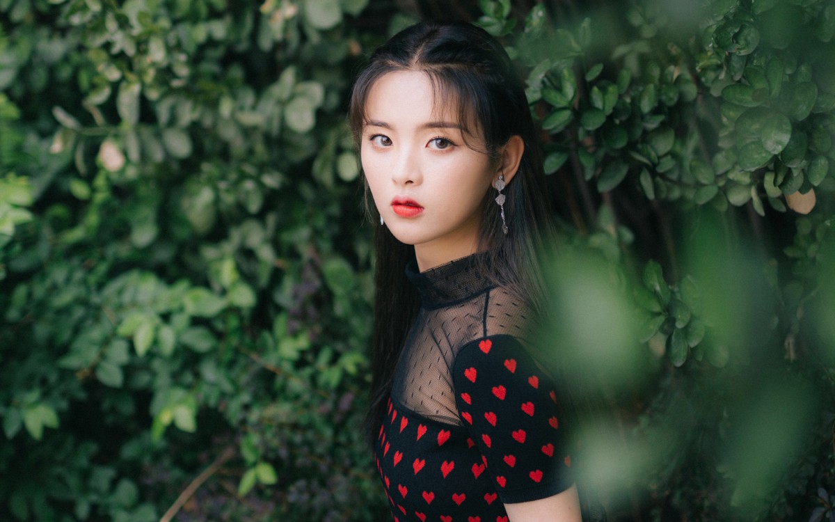 杨超越性感蕾丝图片-美女壁纸-高清美女图片-第5图-娟娟壁纸