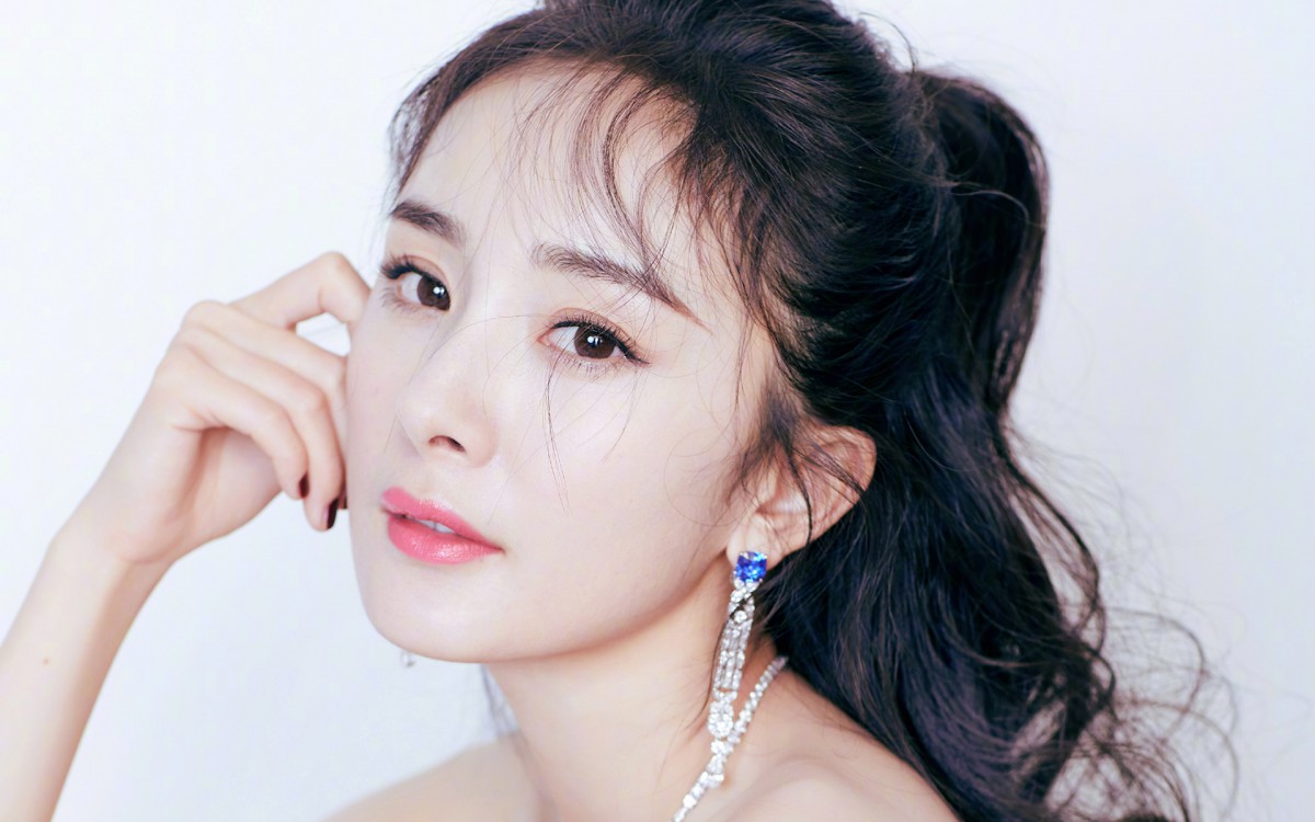 成熟美女杨幂图片-美女壁纸-高清美女图片-第4图-娟娟壁纸