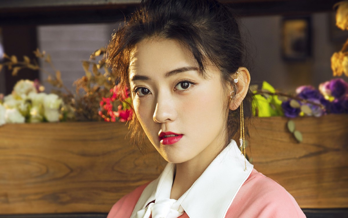 俊俏美女梁洁图片-美女壁纸-高清美女图片-第3图-娟娟壁纸