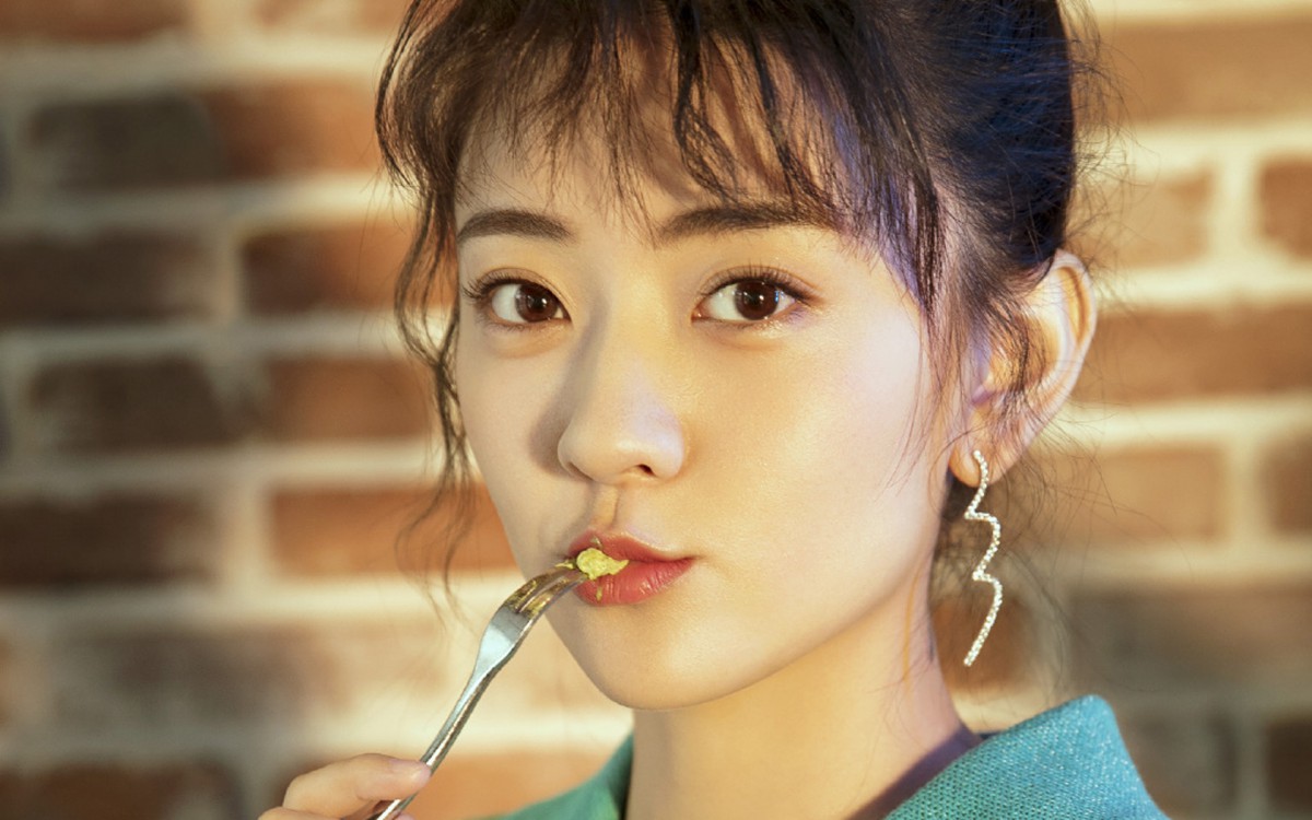 俊俏美女梁洁图片-美女壁纸-高清美女图片-第8图-娟娟壁纸