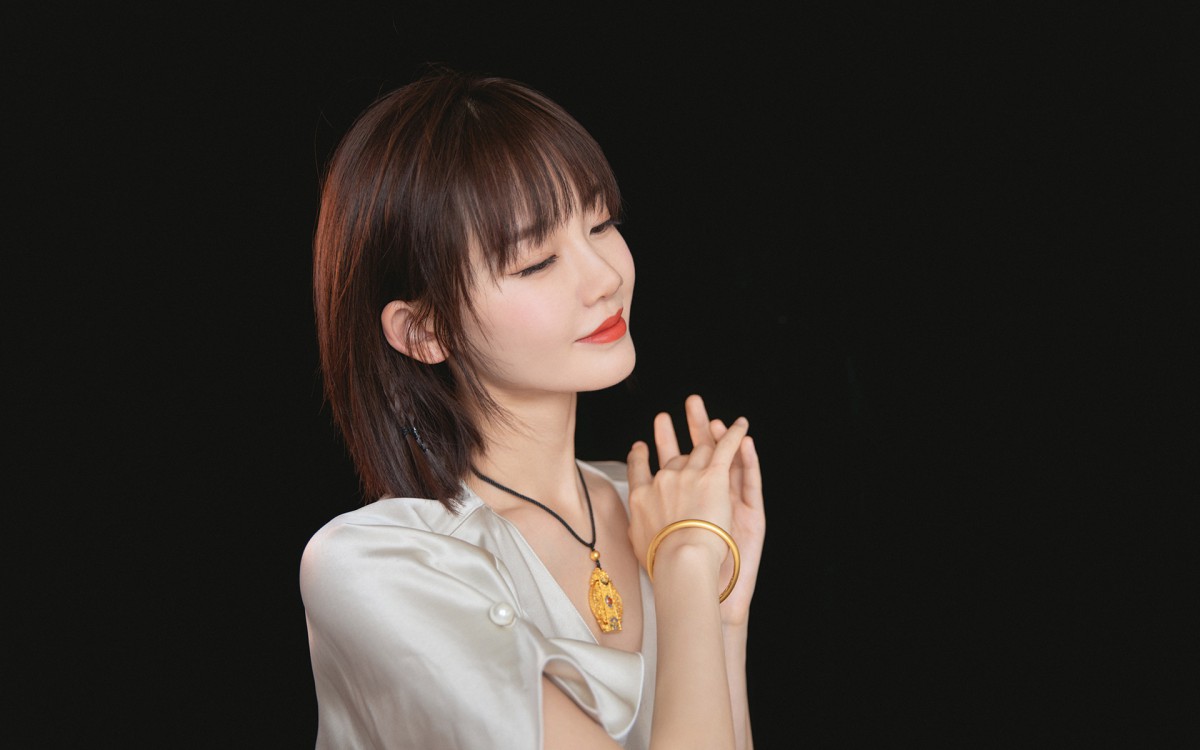 苗苗优雅写真壁纸55