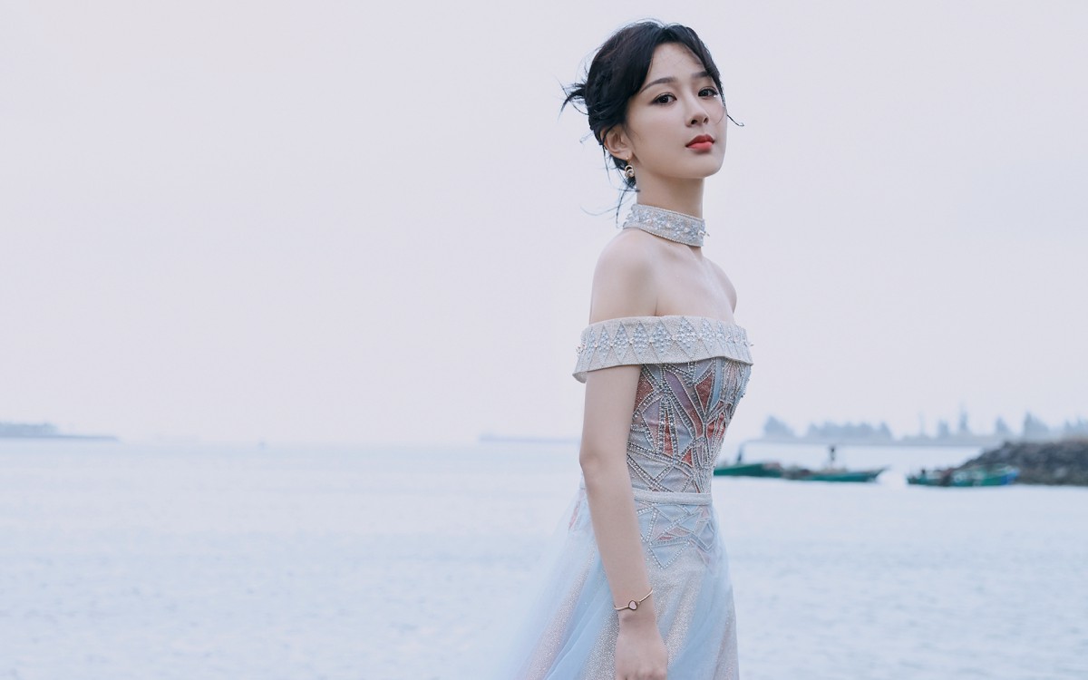 杨紫仙气性感桌面壁纸-美女壁纸-高清美女图片-第6图-娟娟壁纸