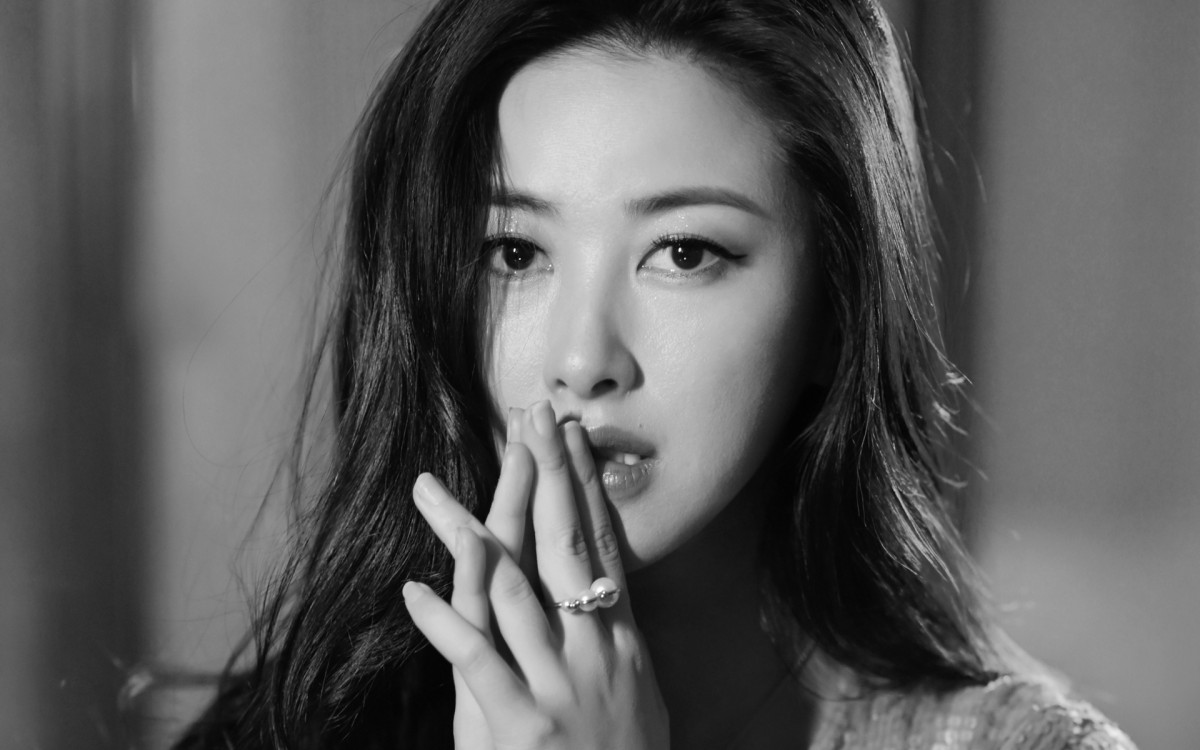 朱珠性感写真壁纸-美女壁纸-高清美女图片-第5图-娟娟壁纸