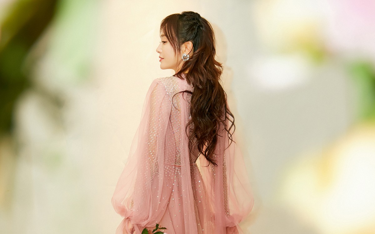 秦岚唯美薄纱裙壁纸69