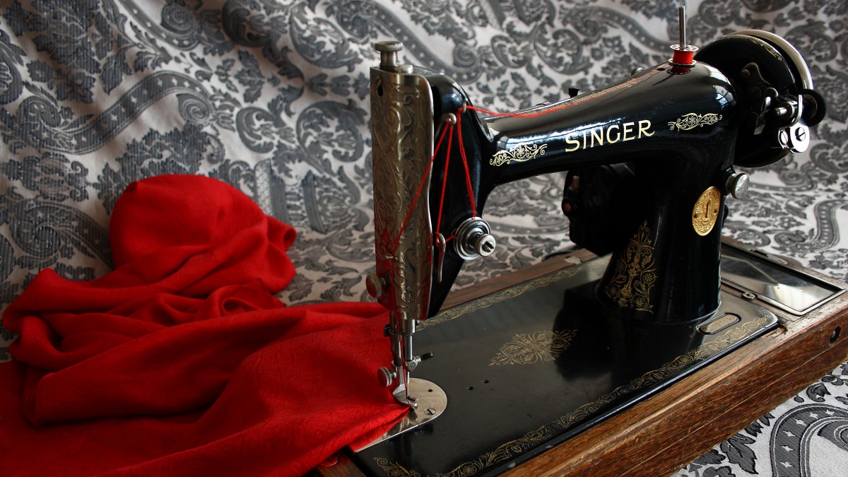 老式缝纫机图片大全-静物壁纸-高清静物图片-第4图-娟娟壁纸