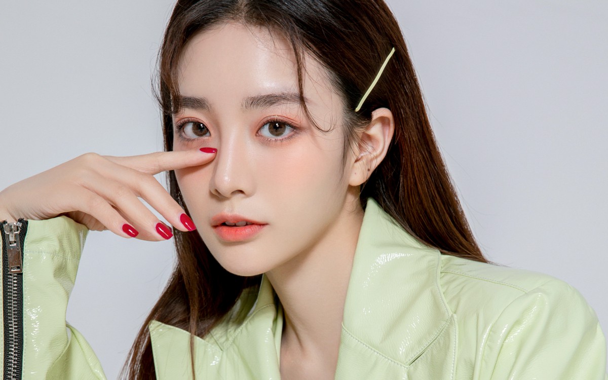 清新个性美女壁纸611