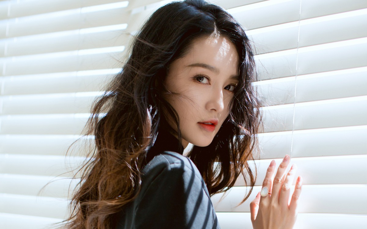 李沁优雅甜美壁纸-美女壁纸-高清美女图片-第5图-娟娟壁纸