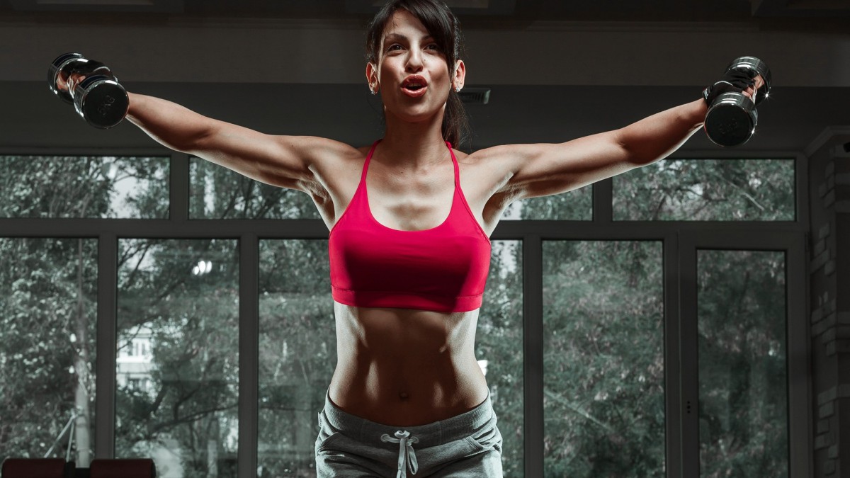 身材火辣的运动健身美女图片-人物壁纸-高清人物图片-第7图-娟娟壁纸