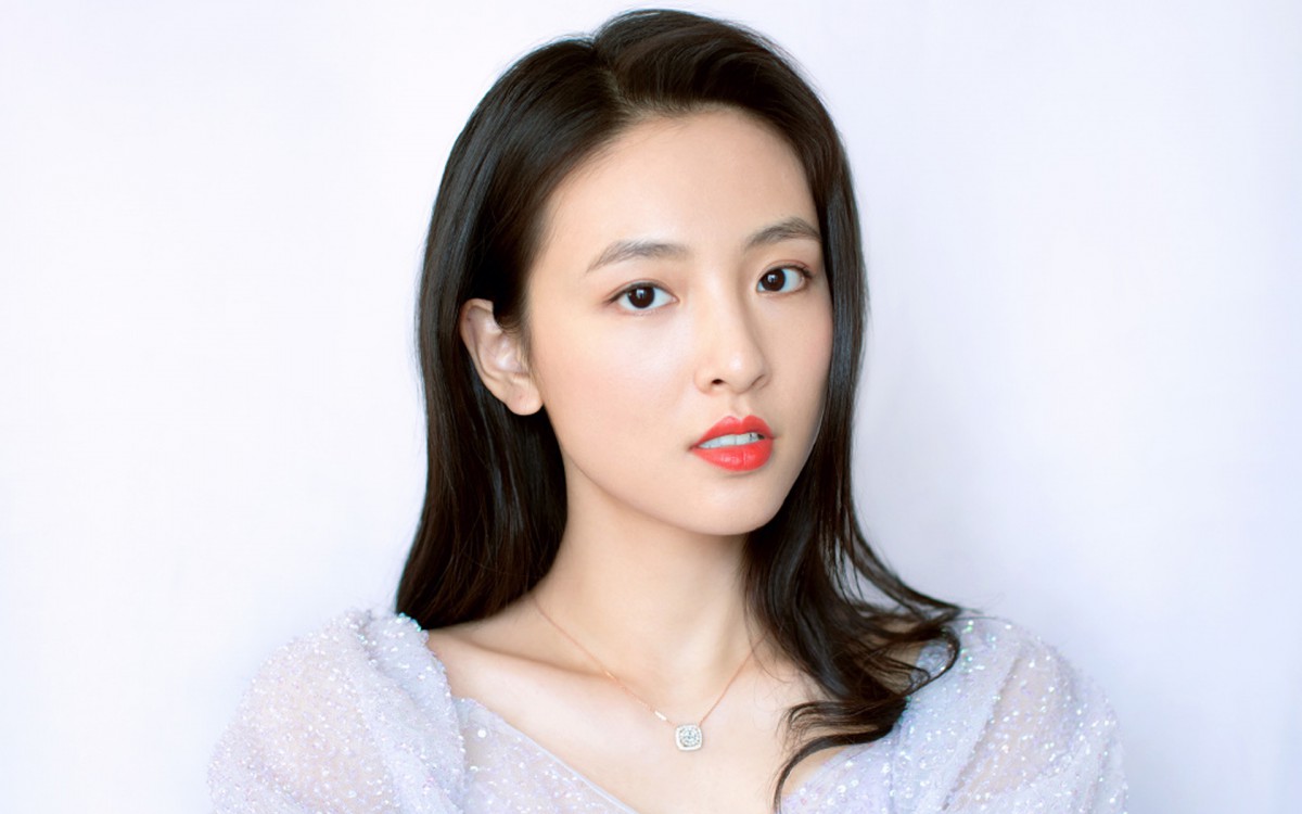 吴倩桌面壁纸1010