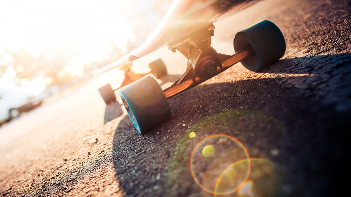 美女滑板运动图片-体育壁纸-高清体育图片-第6图-娟娟壁纸