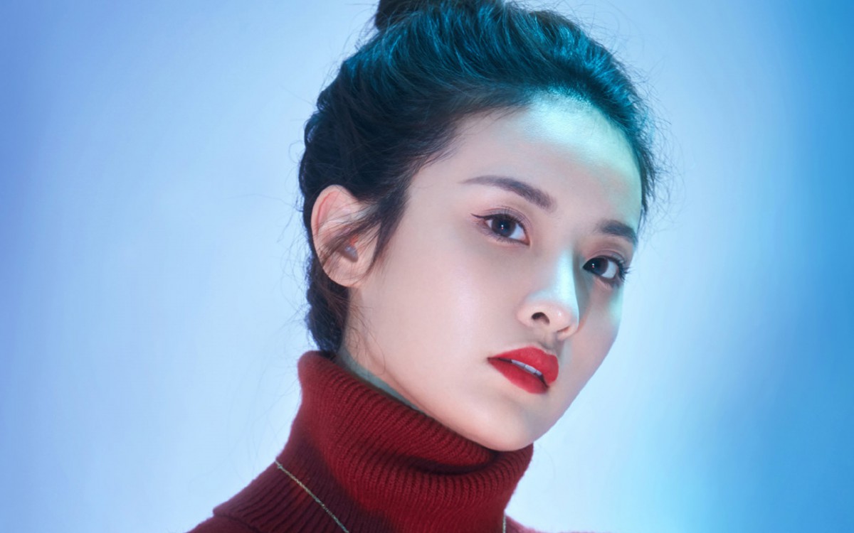 赖雨蒙桌面壁纸810