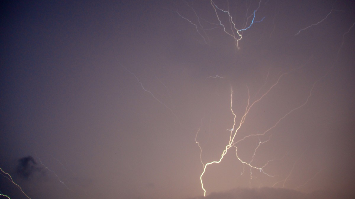 高清打雷閃電圖片-風景壁紙-高清風景圖片-第2圖-娟娟壁紙