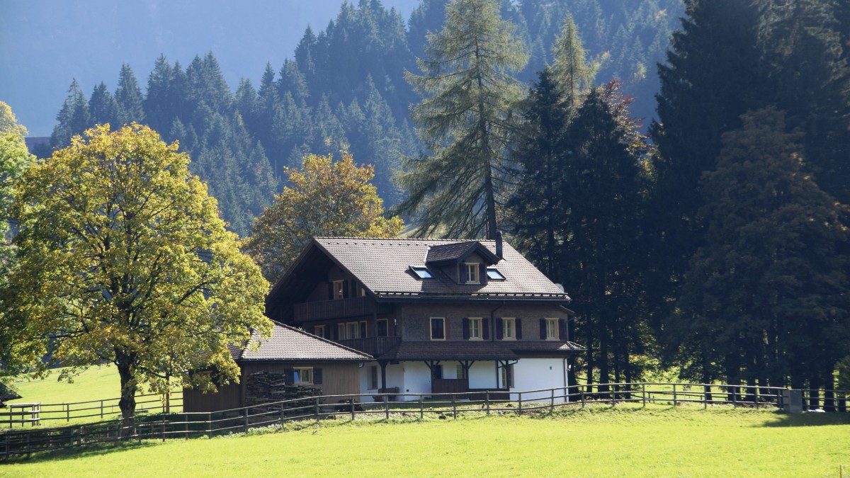 山上的小屋图片-风景壁纸-高清风景图片-第4图-娟娟壁纸
