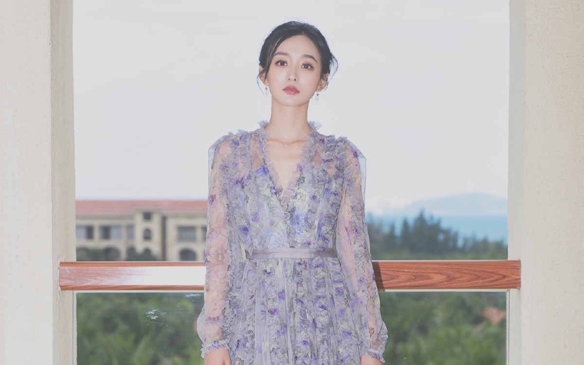 何泓姗清新风格壁纸(7/9)