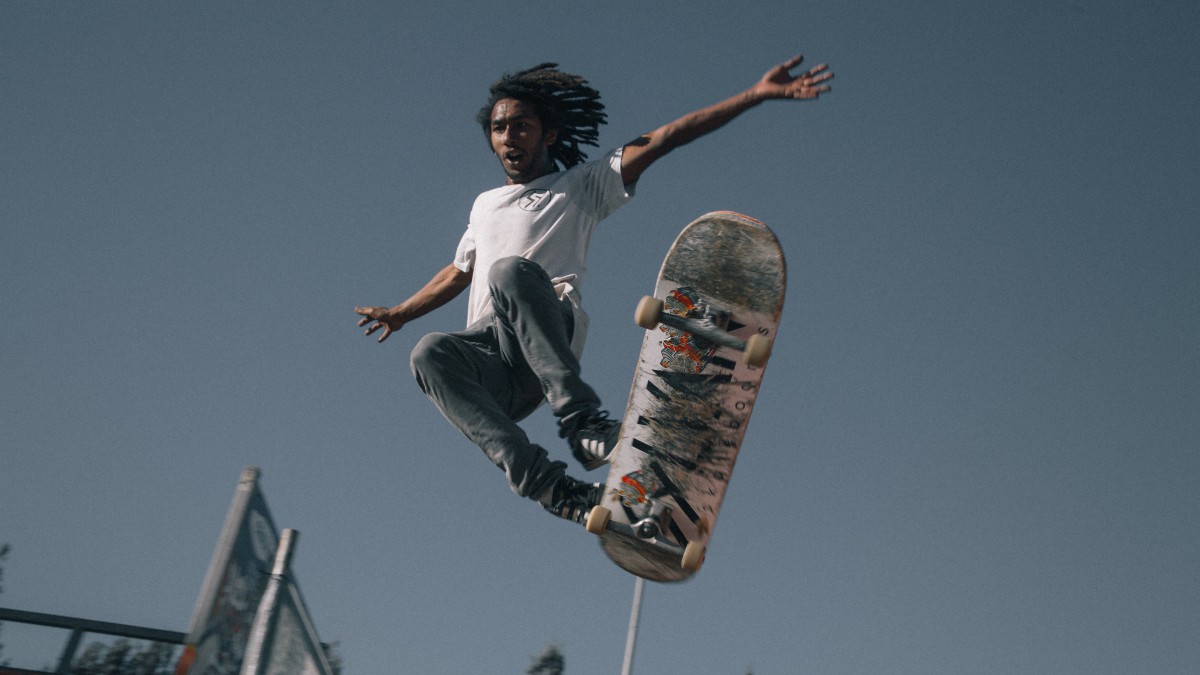 刺激的滑板运动图片-体育壁纸-高清体育图片-第7图-娟娟壁纸