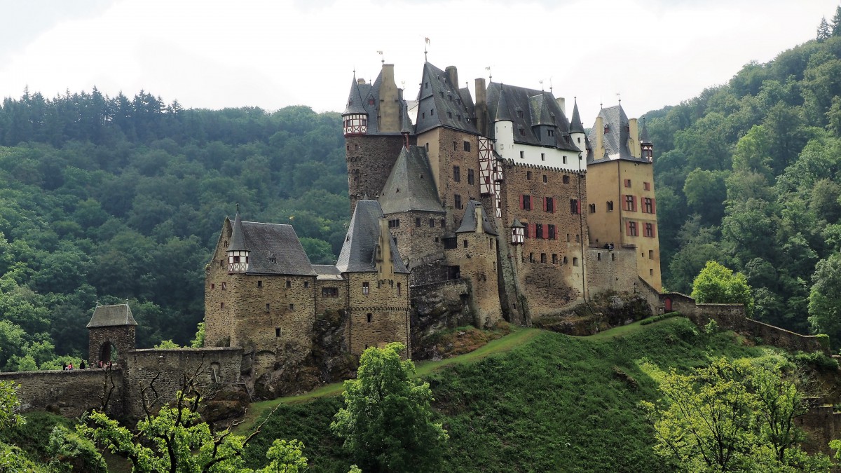 爱尔茨城堡图片-建筑壁纸-高清建筑图片-第6图-娟娟壁纸