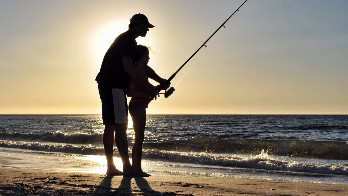 海钓钓鱼图片-人物壁纸-高清人物图片-娟娟壁纸