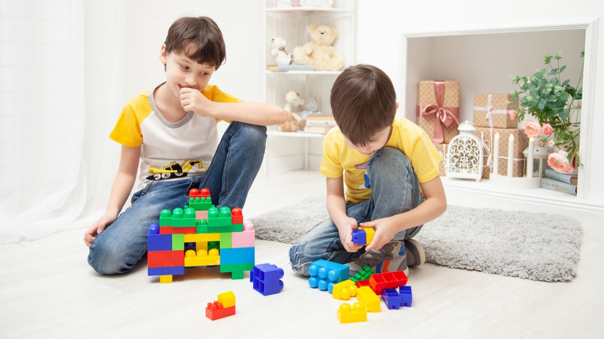 孩子拼积木玩具图片1010