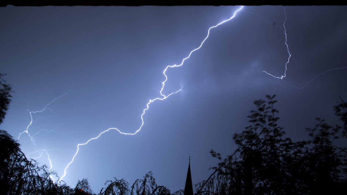 雷電圖片大全大圖-風景壁紙-高清風景圖片-第7圖-娟娟壁紙