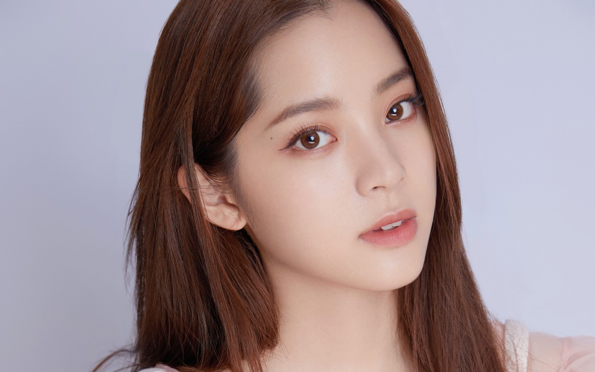 欧阳娜娜粉色少女图片-美女壁纸-高清美女图片-第2图-娟娟壁纸