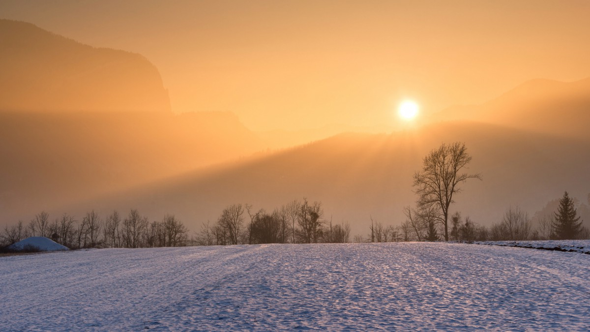 山林间的薄雾风景图片(9/12)