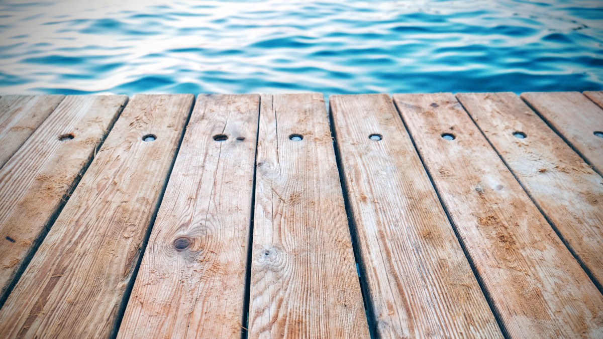 木质栈桥图片,分享一组风光其他图片给大家,图中的桌面壁纸壁纸