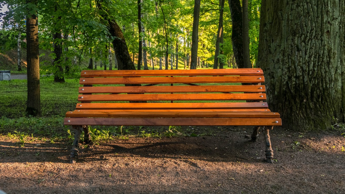 户外的休息长椅图片-风景壁纸-高清风景图片-第16图-娟娟壁纸