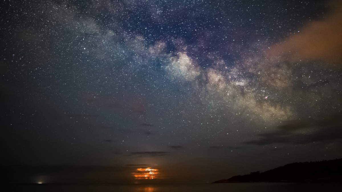 繁星璀璨的星空圖片-風景壁紙-高清風景圖片-第3圖-娟娟壁紙