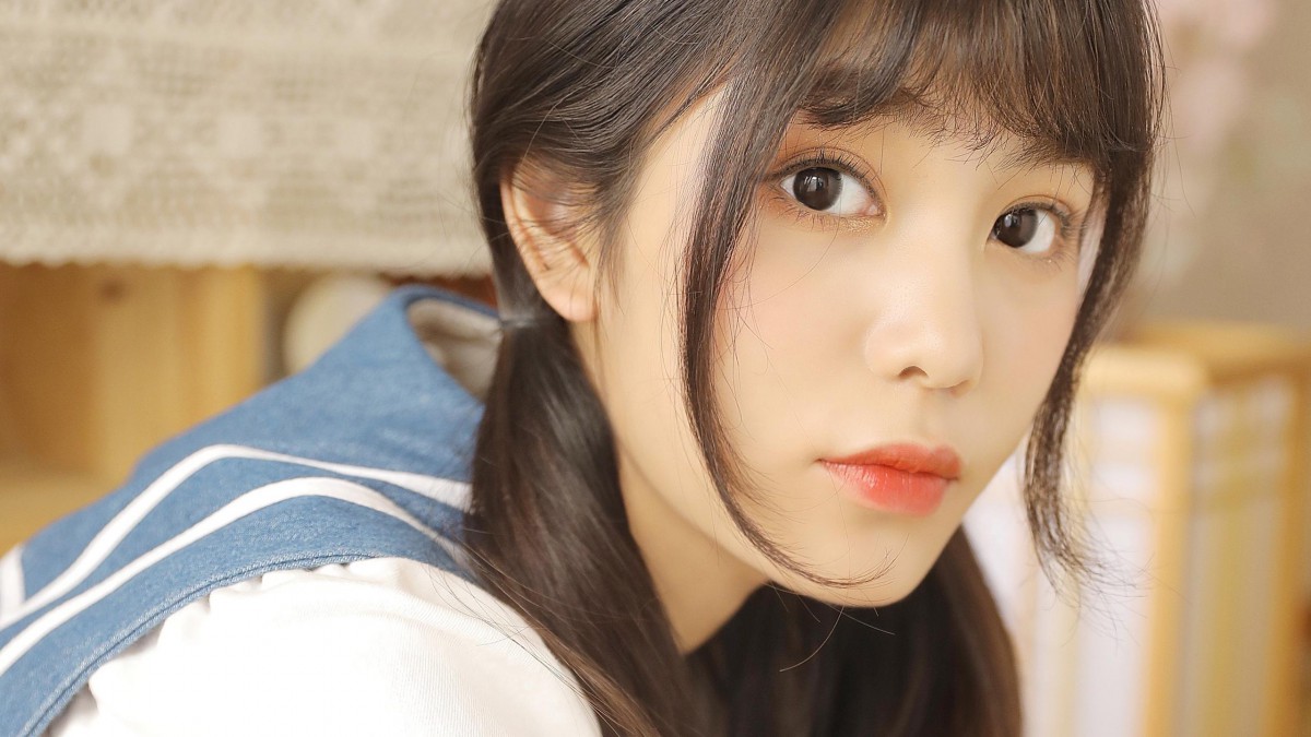 日本水手服少女图片-美女壁纸-高清美女图片-第2图-娟娟壁纸