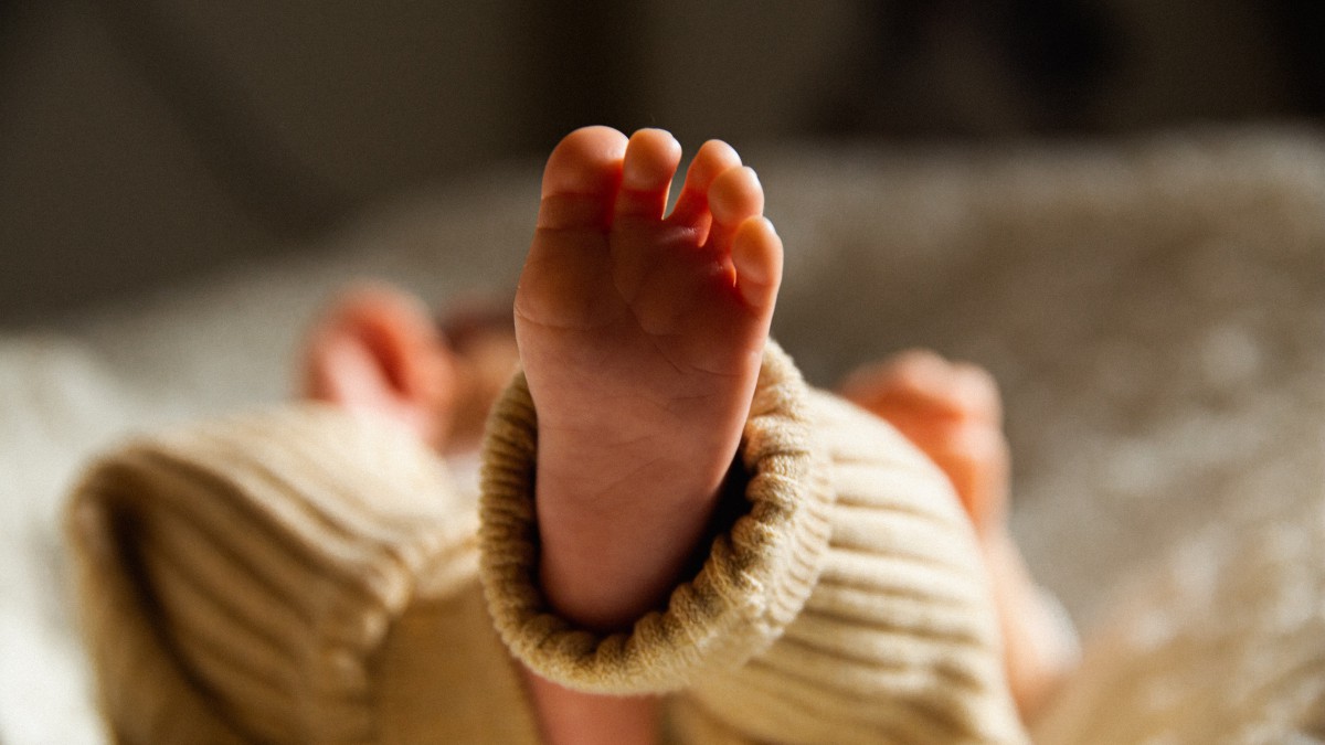 小宝宝婴儿小脚图片-人物壁纸-高清人物图片-第10图-娟娟壁纸