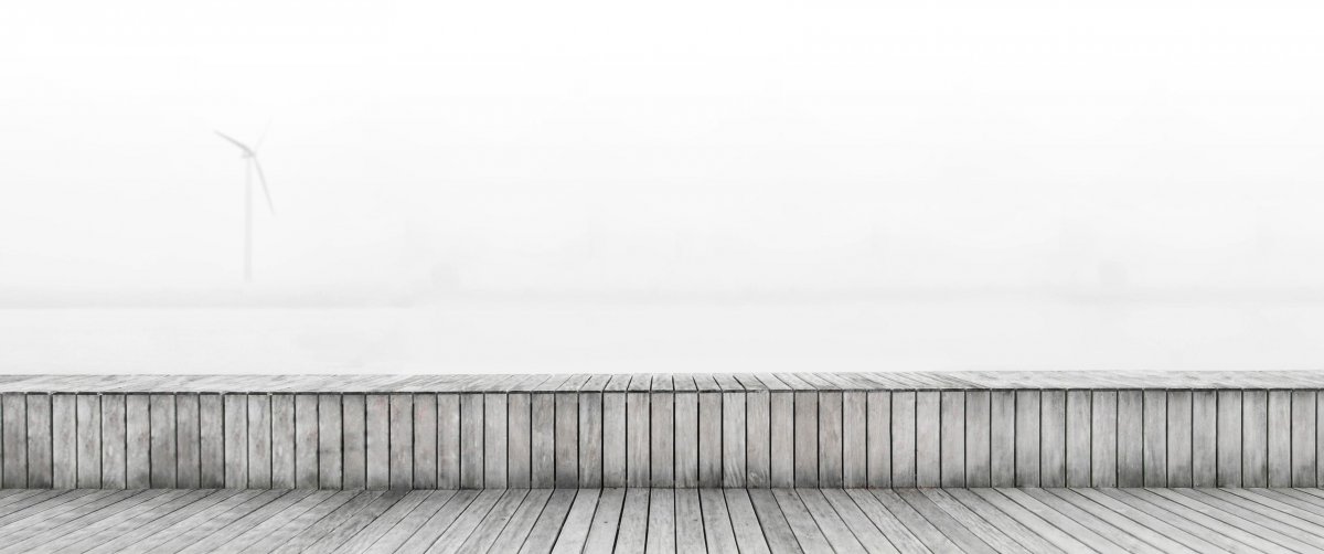 简单背景风车图片