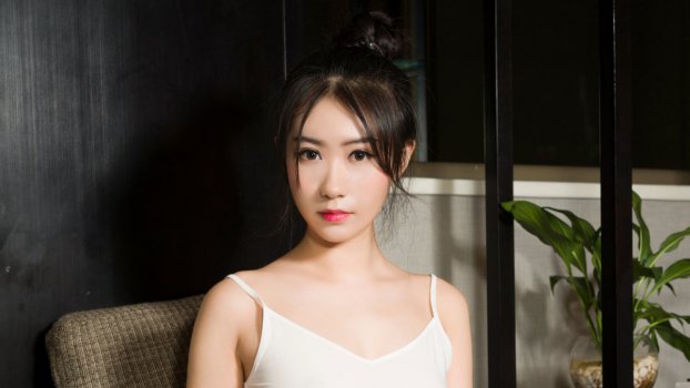 美女模特小鹿4k图片