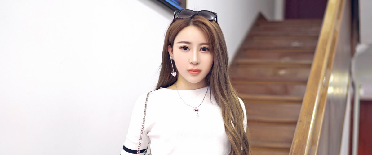 时尚养眼美女abby黎允婷图片