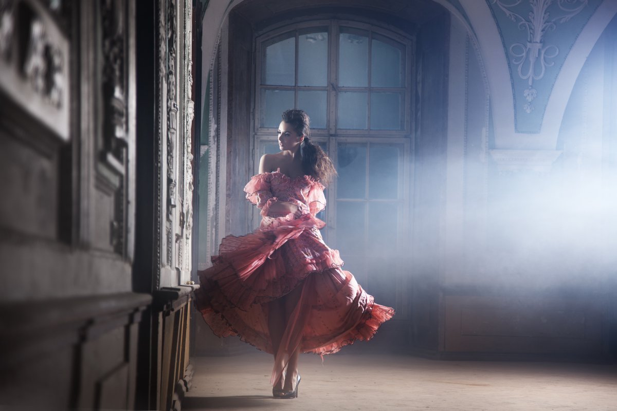 美女 漂亮裙子 高跟鞋 4k美女图片,4k高清美女图片,娟娟壁纸