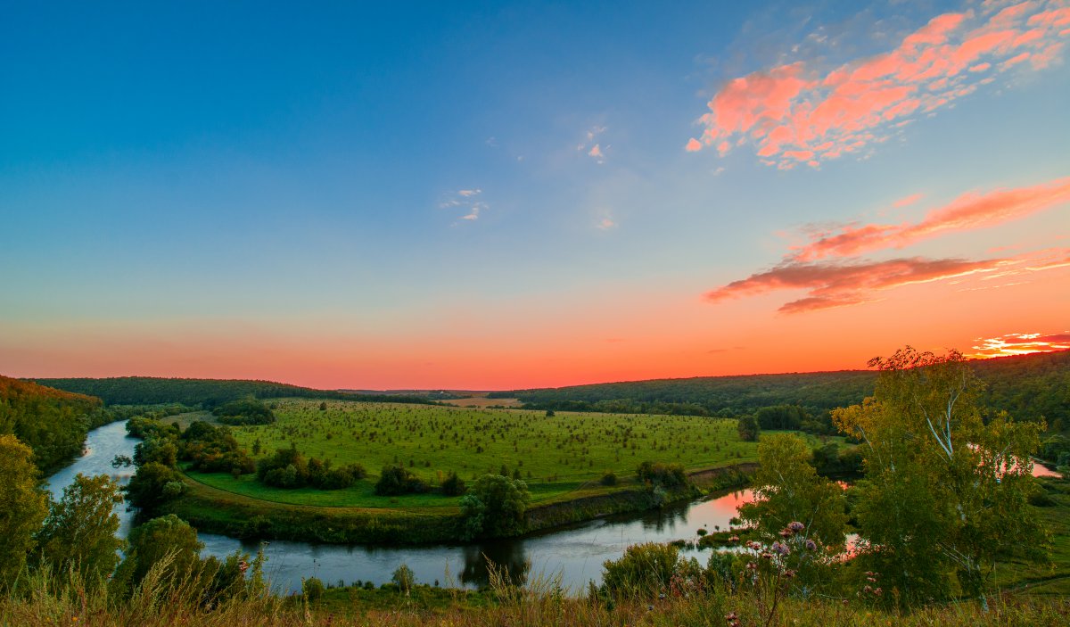 俄罗斯 美丽的山丘 河流 4k风景图片,4k高清风景图片,娟娟壁纸