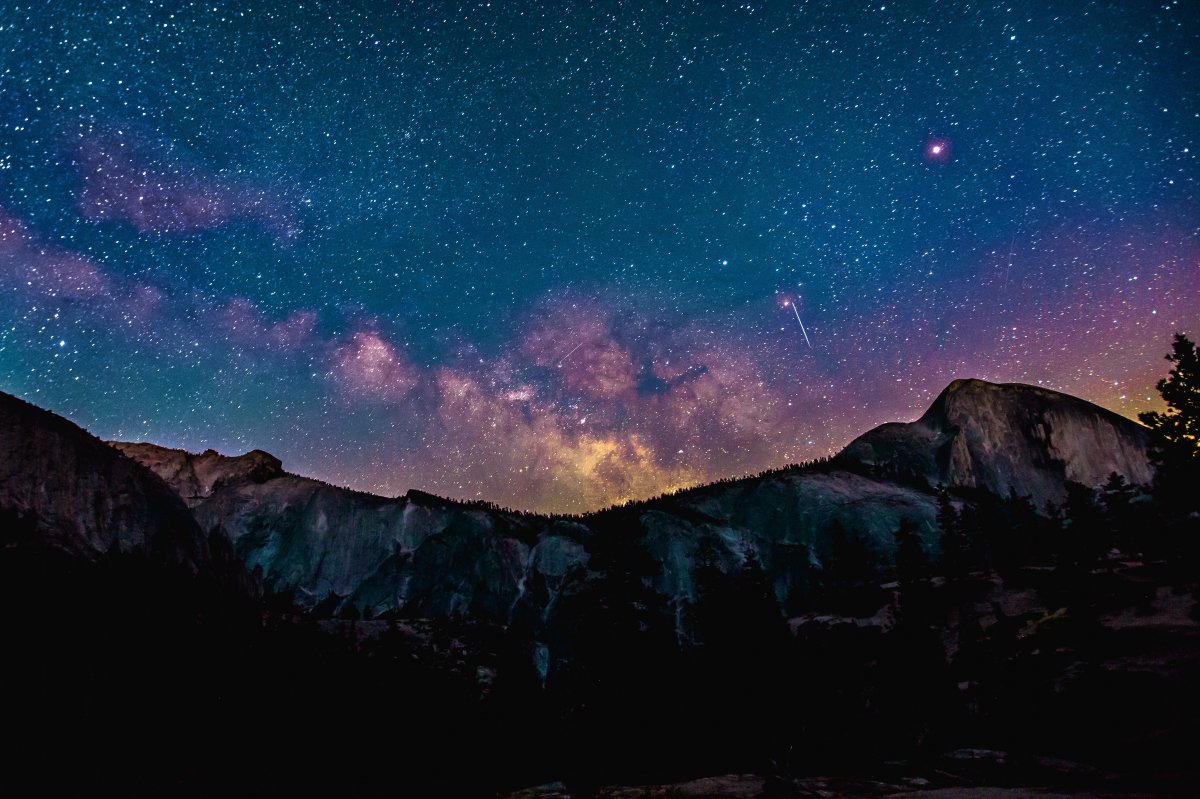 夜晚的山 星空風景4k圖片,4k高清風景圖片,娟娟壁紙