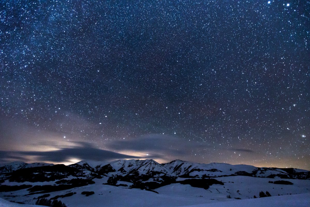 夜晚山星空5k风景图片