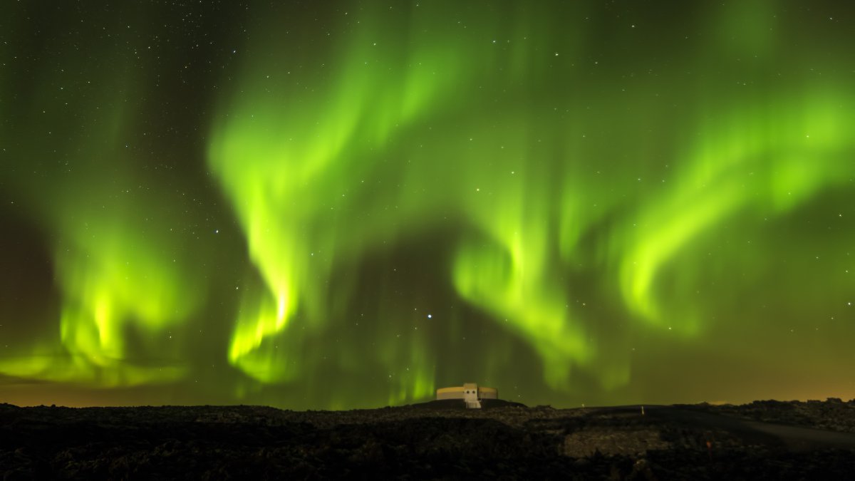 冰岛极光绿色星空4k风景图片