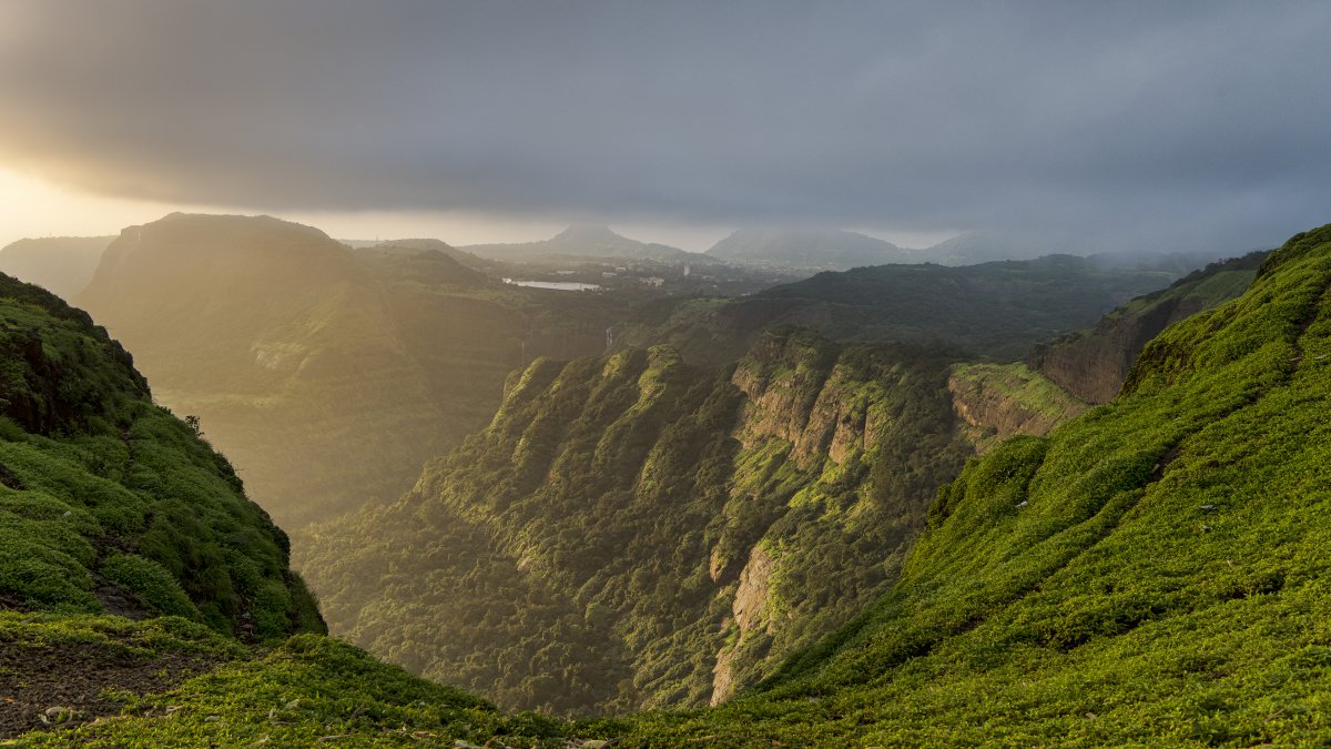 印度夕陽山谷風景4k圖片