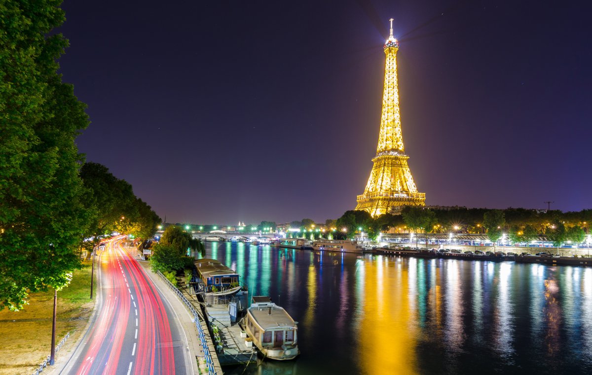 埃菲尔铁塔,河流,法国巴黎的塞纳河,灯,城市风景图片,4k高清风景图片