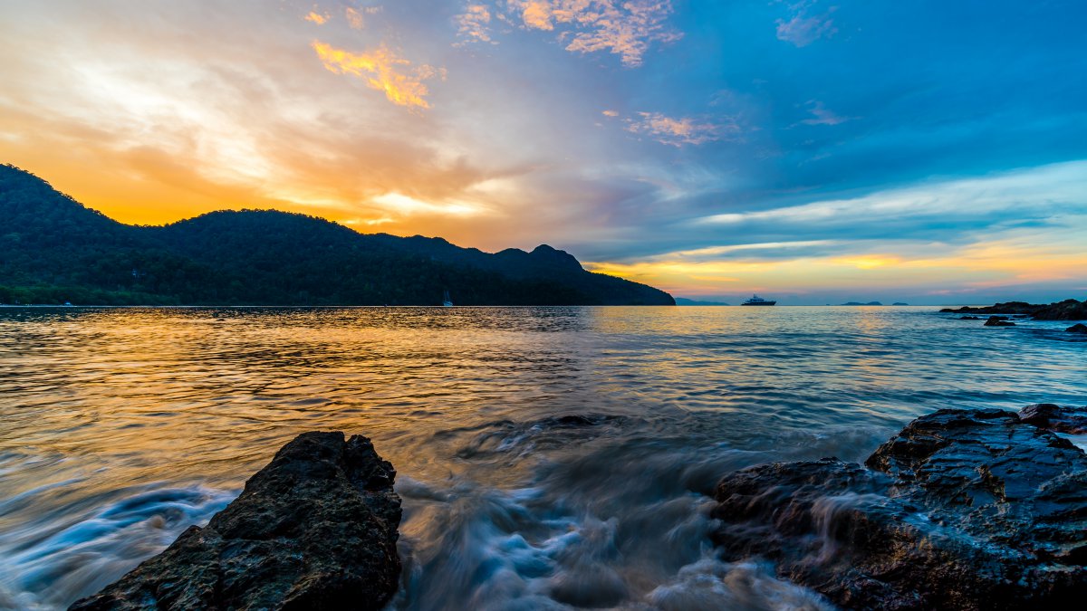 datai bay 海湾日落风景4k图片